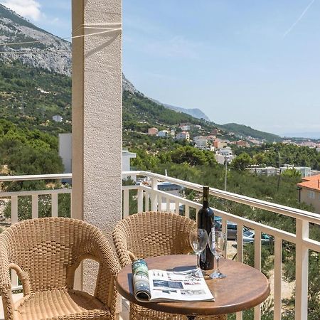 Cozy Apartment In Makarska With Kitchen Exterior foto